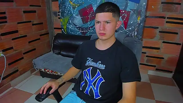 Snapshot of patrik_027 chatting on March 10, 8:34 pm patrik 027 online show from March 10, 8:34 pm