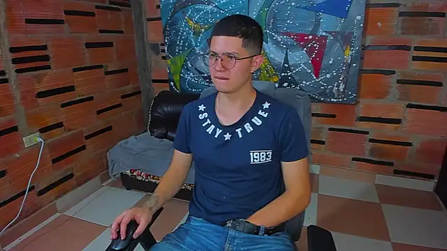 Snapshot of patrik_027 chatting on March 14, 5:57 pm patrik 027 online show from March 14, 5:57 pm