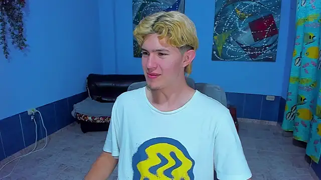 Snapshot of patrik_027 chatting on September 11, 6:30 pm patrik 027 online show from September 11, 6:30 pm