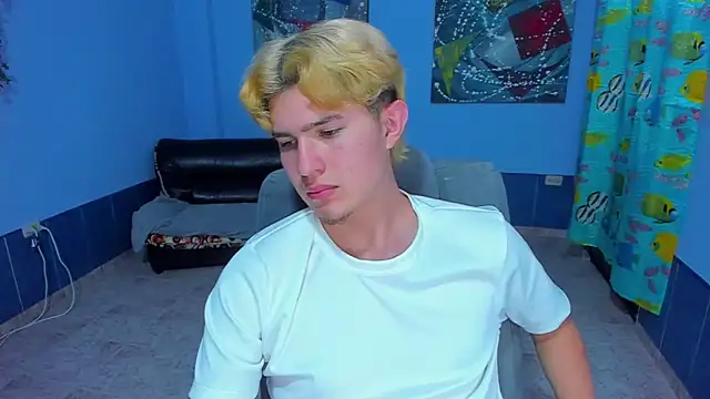 Snapshot of patrik_027 chatting on September 15, 7:08 am patrik 027 online show from September 15, 7:08 am