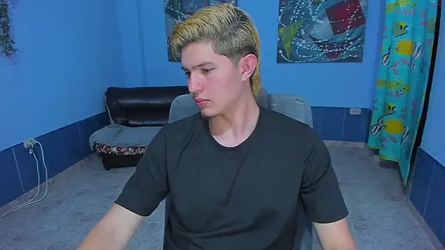 Snapshot of patrik_027 chatting on September 19, 6:08 pm patrik 027 online show from September 19, 6:08 pm