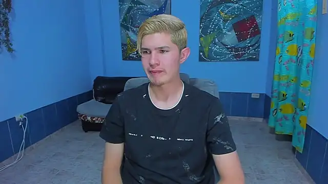 Snapshot of patrik_027 chatting on October 11, 6:56 am patrik 027 online show from October 11, 6:56 am