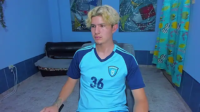 Snapshot of patrik_027 chatting on October 26, 5:46 am patrik 027 online show from October 26, 5:46 am