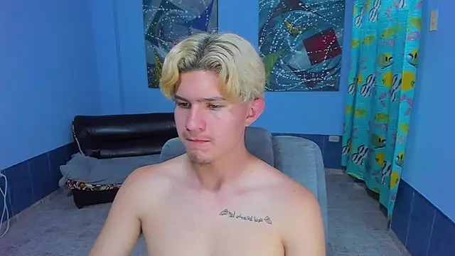 Snapshot of patrik_027 chatting on November 7, 8:53 pm patrik 027 online show from November 7, 8:53 pm