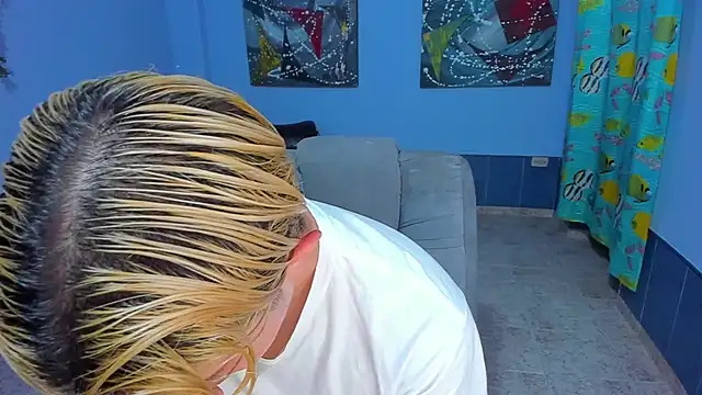 Snapshot of patrik_027 chatting on November 14, 6:39 pm patrik 027 online show from November 14, 6:39 pm