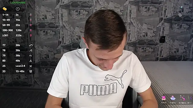 Snapshot of Oliver_Fresh chatting on March 12, 8:08 am Oliver Fresh online show from March 12, 8:08 am