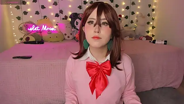 ViolethMoon online show from March 11, 1:06 pm