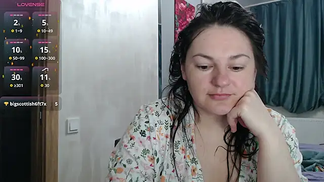 Stacy Davice online show from November 2, 6:10 pm