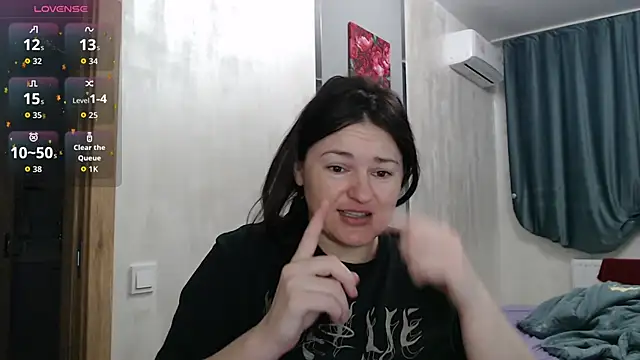 Stacy Davice online show from November 3, 5:58 pm