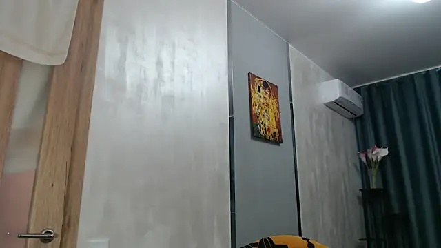 Stacy Davice online show from May 4, 2:46 pm