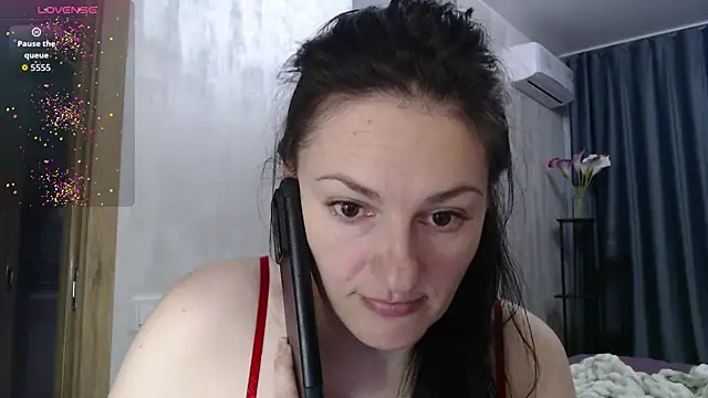 Stacy Davice online show from May 5, 3:53 pm