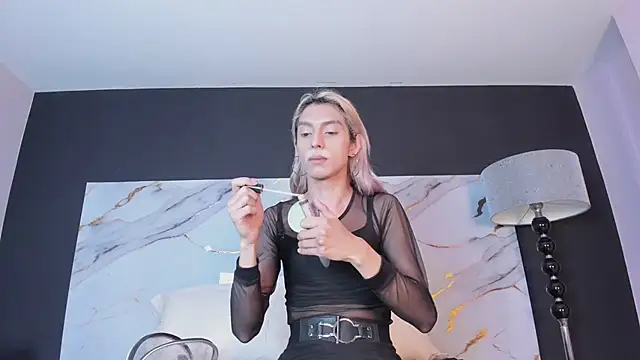 Victoria Badgal  online show from February 24, 2:58 pm