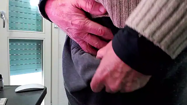 Snapshot of Unicum900 chatting on December 22, 9:44 am Unicum900 online show from December 22, 9:44 am