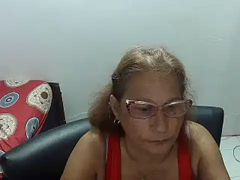 charrysexy1 online show from December 9, 10:41 pm