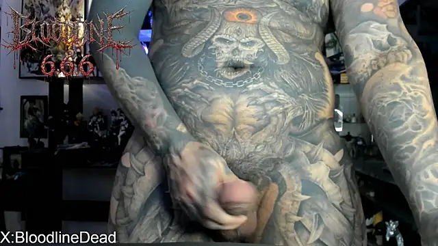 Snapshot of DEATHINK666XX chatting on May 9, 6:13 pm DEATHINK666XX online show from May 9, 6:13 pm