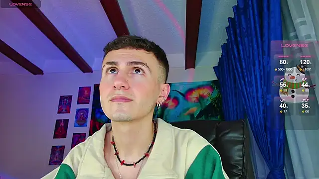 Snapshot of dimitri-bilak chatting on December 17, 12:34 am dimitri-bilak online show from December 17, 12:34 am