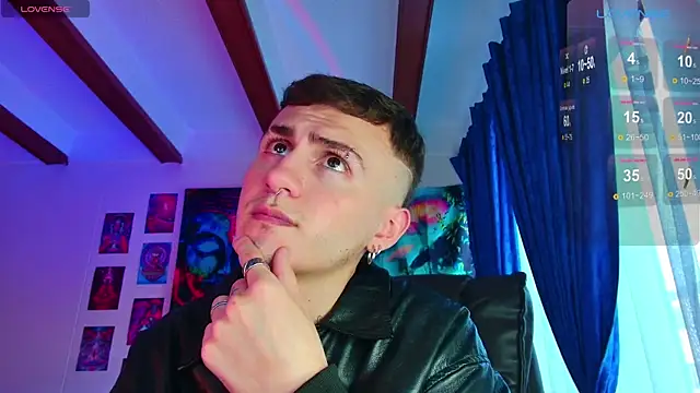 Snapshot of dimitri-bilak chatting on February 10, 10:51 pm dimitri-bilak online show from February 10, 10:51 pm