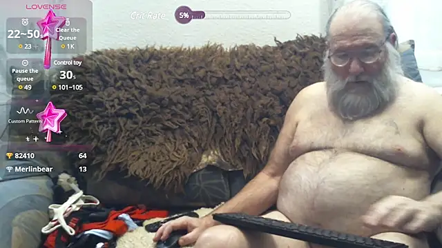 Snapshot of SexySantaC chatting on January 26, 8:34 pm SexySantaC online show from January 26, 8:34 pm