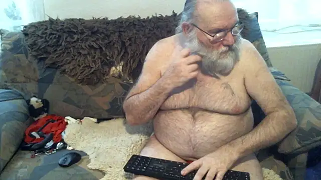 Snapshot of SexySantaC chatting on January 29, 8:46 pm SexySantaC online show from January 29, 8:46 pm