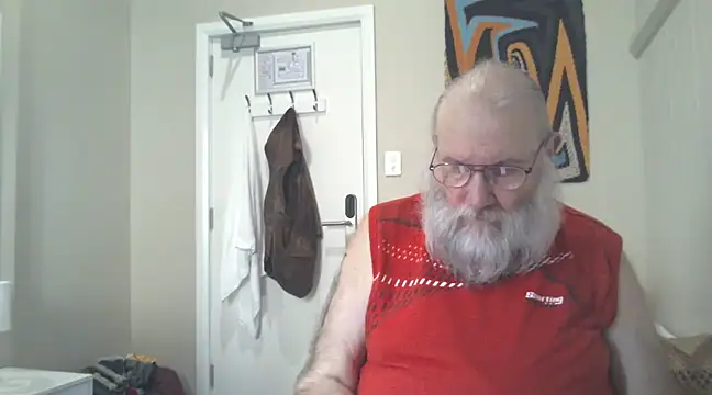 Snapshot of SexySantaC chatting on March 11, 4:54 am SexySantaC online show from March 11, 4:54 am