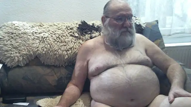 Snapshot of SexySantaC chatting on September 24, 7:06 pm SexySantaC online show from September 24, 7:06 pm