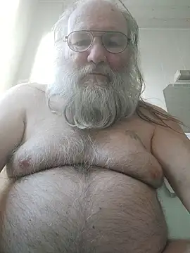 Snapshot of SexySantaC chatting on November 7, 7:52 am SexySantaC online show from November 7, 7:52 am