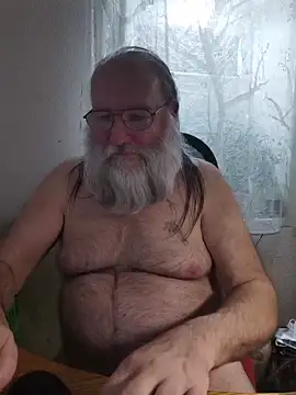 Snapshot of SexySantaC chatting on November 11, 7:03 pm SexySantaC online show from November 11, 7:03 pm