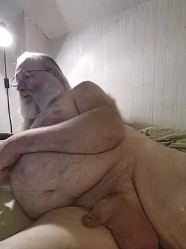 Snapshot of SexySantaC chatting on November 21, 9:02 pm SexySantaC online show from November 21, 9:02 pm