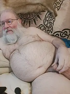 Snapshot of SexySantaC chatting on December 5, 4:03 pm SexySantaC online show from December 5, 4:03 pm