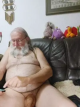 Snapshot of SexySantaC chatting on May 15, 1:56 am SexySantaC online show from May 15, 1:56 am
