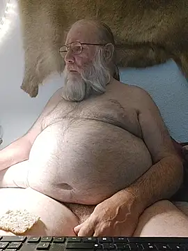 Snapshot of SexySantaC chatting on May 16, 9:24 pm SexySantaC online show from May 16, 9:24 pm