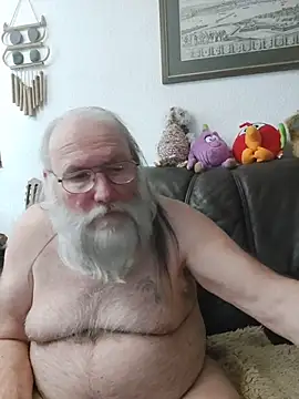 Snapshot of SexySantaC chatting on May 19, 6:47 pm SexySantaC online show from May 19, 6:47 pm