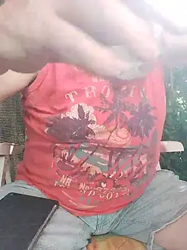 Snapshot of SexySantaC chatting on May 27, 2:14 pm SexySantaC online show from May 27, 2:14 pm