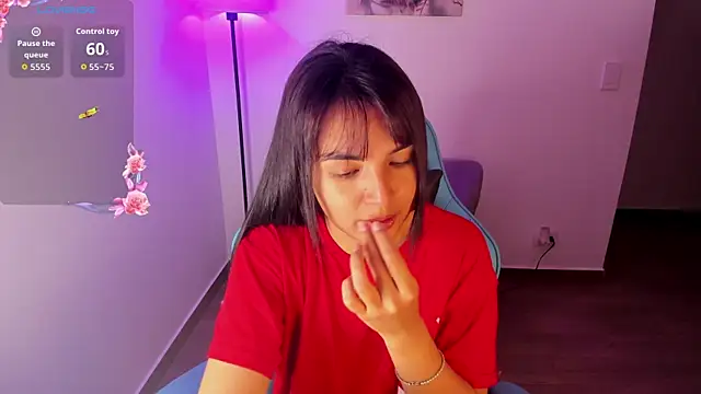 Miss Nicole online show from May 17, 8:16 pm