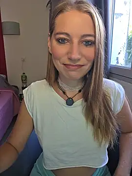 XLisaxx online show from July 27, 10:00 am