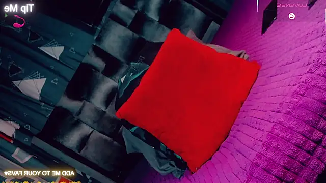 CharlotteBigCock online show from January 17, 2:22 pm