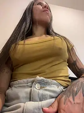 Snapshot of Reggie-Liam chatting on January 4, 6:19 am Reggie-Liam online show from January 4, 6:19 am