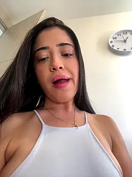 Snapshot of Reggie-Liam chatting on September 27, 5:51 pm Reggie-Liam online show from September 27, 5:51 pm