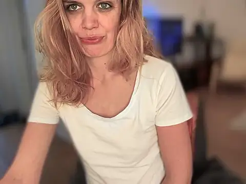 Suesse Schnitte online show from February 20, 7:45 am