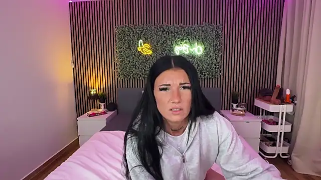 LizaRoxx online show from January 13, 9:20 pm