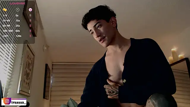 Snapshot of ivaaaan_ chatting on May 4, 8:49 pm ivaaaan online show from May 4, 8:49 pm