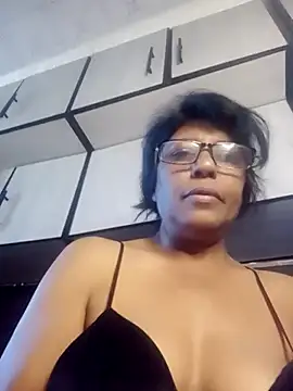 Snapshot of MsAttitude chatting on May 26, 6:42 am MsAttitude online show from May 26, 6:42 am