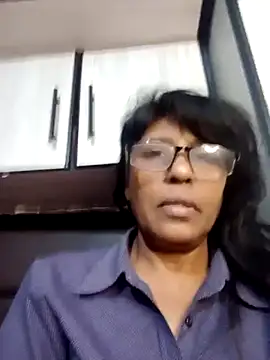 Snapshot of MsAttitude chatting on June 13, 5:00 pm MsAttitude online show from June 13, 5:00 pm