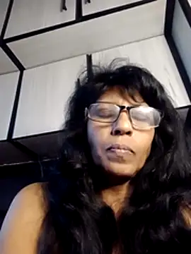 Snapshot of MsAttitude chatting on July 15, 5:34 am MsAttitude online show from July 15, 5:34 am