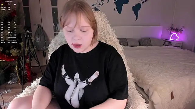 LisaLaas online show from January 21, 2:48 pm