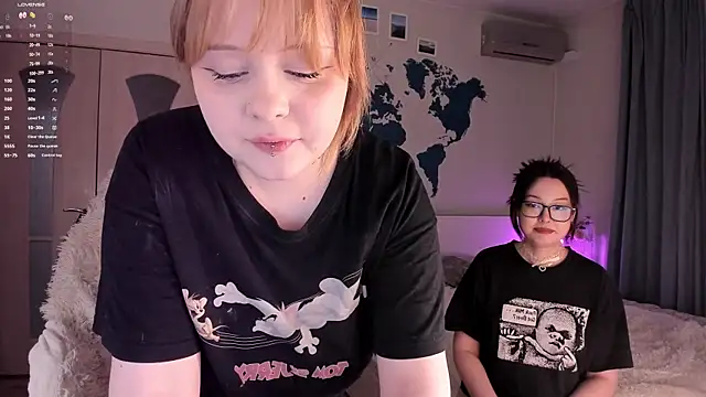 LisaLaas online show from January 24, 5:32 pm