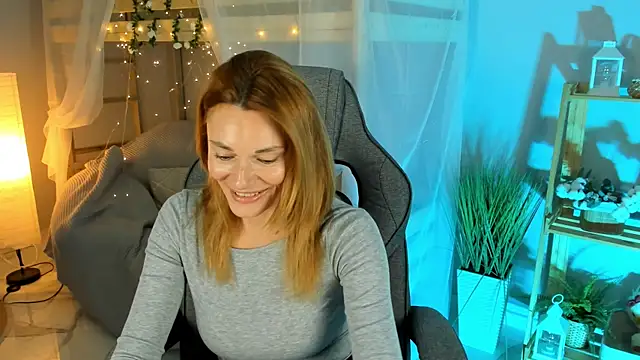 Snapshot of MistyBarnes chatting on November 20, 1:11 pm MistyBarnes online show from November 20, 1:11 pm