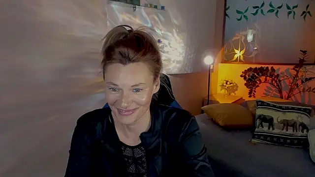 Snapshot of MistyBarnes chatting on May 11, 4:04 pm MistyBarnes online show from May 11, 4:04 pm