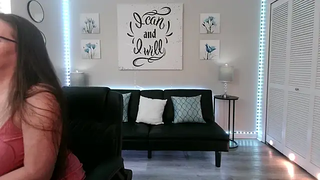 Snapshot of -Samie- chatting on June 6, 10:58 pm -Samie- online show from June 6, 10:58 pm