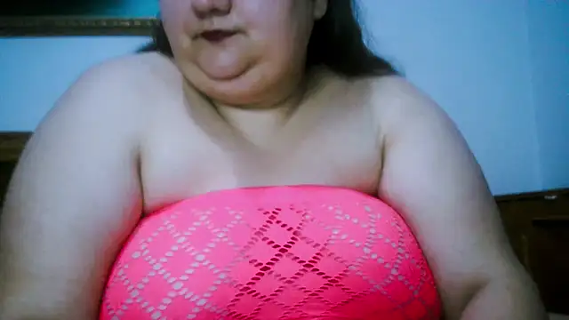 Snapshot of nicholle chatting on January 6, 2:37 am nicholle online show from January 6, 2:37 am